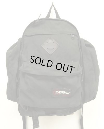 画像1: 80'S EASTPAK 旧タグ 両サイド収納付き ナイロン バックパック ブラック USA製 (VINTAGE)