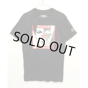 画像: THE BROAD x BARBARA KRUGER Tシャツ BLACK 日本未発売 (NEW)