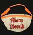 画像1: 60'S MIAMI HERALD ニュースペーパーバッグ オフホワイト/オレンジ (VINTAGE)