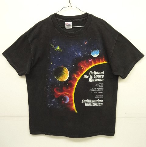 画像: 90'S NATIONAL AIR & SPACE MUSEUM シングルステッチ 両面プリント 半袖 Tシャツ ブラック USA製 (VINTAGE) 「T-Shirt」 入荷しました。