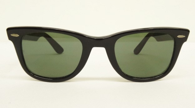 画像: 80'S B&L ボシュロム製 RAY-BAN "WAYFARER" サングラス ブラック USA製 (VINTAGE) 「Accessorie」入荷しました。