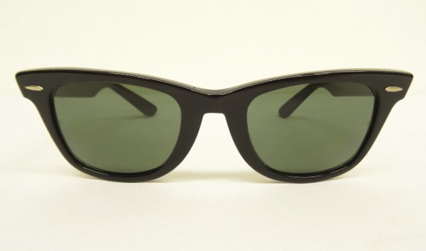 画像: 80'S B&L ボシュロム製 RAY-BAN "WAYFARER" サングラス ブラック USA製 (VINTAGE) 「Accessorie」入荷しました。