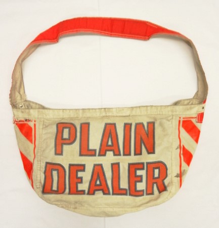 画像: 60'S PLAIN DEALER 染み込みプリント ニュースペーパーバッグ オフホワイト/オレンジ (VINTAGE) 「Bag」入荷しました。