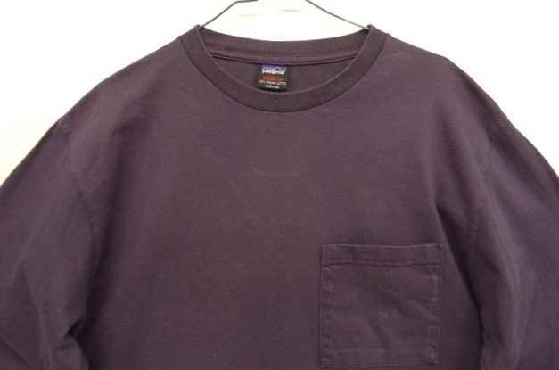 画像: 90'S PATAGONIA 黒タグ オーバルロゴ刺繍 長袖 ポケット付きTシャツ グレープ USA製 (VINTAGE)